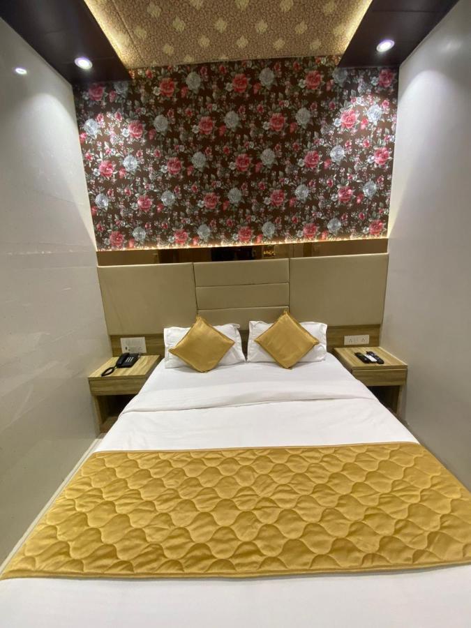 Hotel Bkc Crown - Near Trade Centre, Visa Consulate 뭄바이 외부 사진