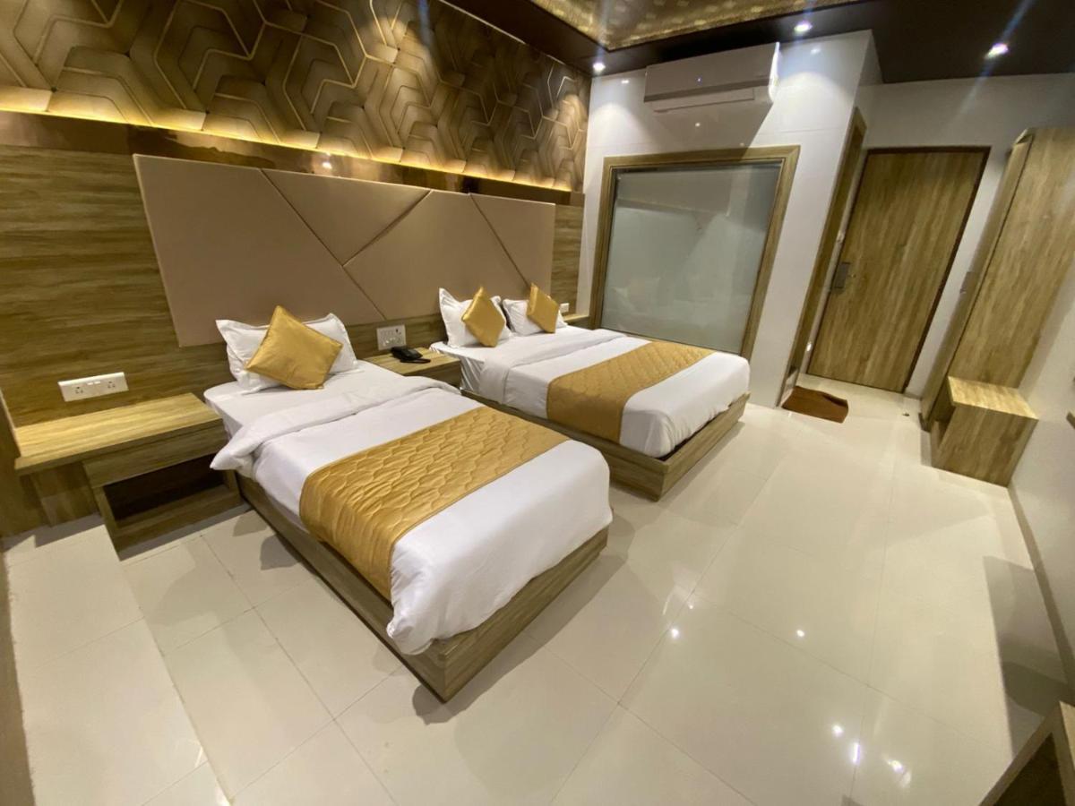 Hotel Bkc Crown - Near Trade Centre, Visa Consulate 뭄바이 외부 사진